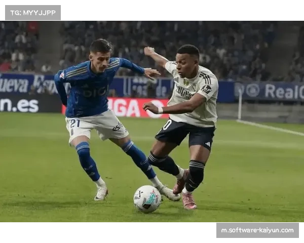 阿科-亚当斯传射建功 塞维利亚4-0皇家奥维耶多